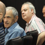 С лева, други: инж Сима Станишић, до њега професор виолине Васиљевић чија 14-годишња ћерка Катарина свира на виолини Николе Васића