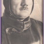 Пилот поручник Драгутин Мишић у авиону Фарман