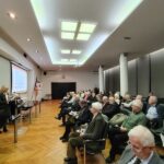 Публика на предавању, Машински факултет, 24. децембар 2025.