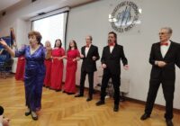 Диригент хора Иванка Стојков